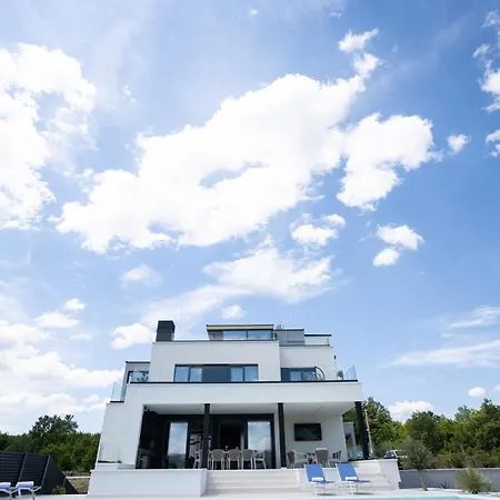 Amarande Luxury Ljuti Dolac